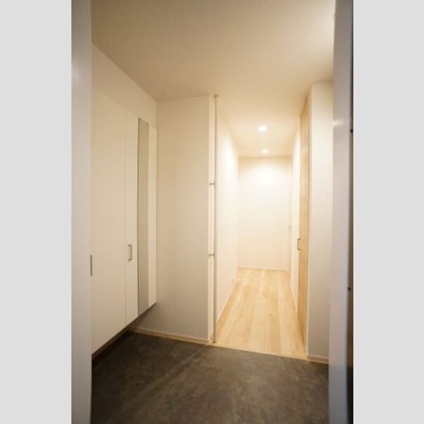 雄治レジデンス 大型のシューズBOX有り