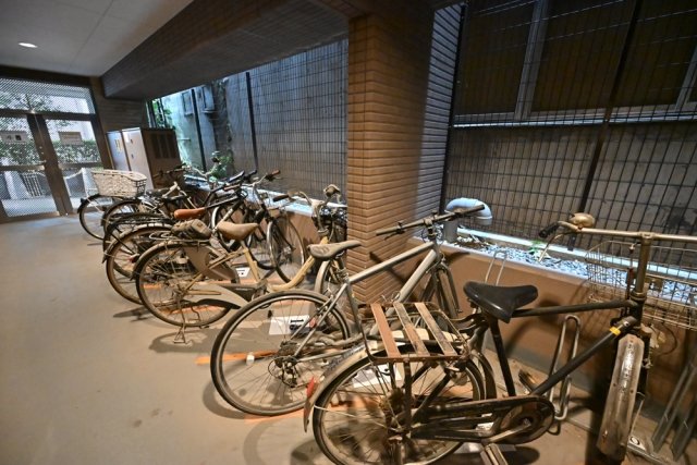 パレステュディオ新宿御苑前6階 駐輪場