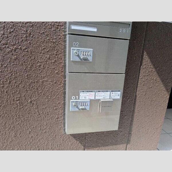 Eminence池上 エントランス　宅配ボックス