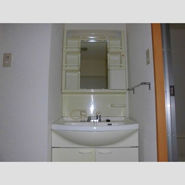 カーサフィオーレ303号室 洗髪洗面化粧台