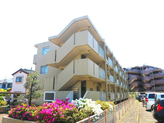 リバーヒルズの外観画像