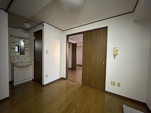 コンフォールハイム1階 キッチン約5.2畳別角度　※前回募集時2024年1月撮影