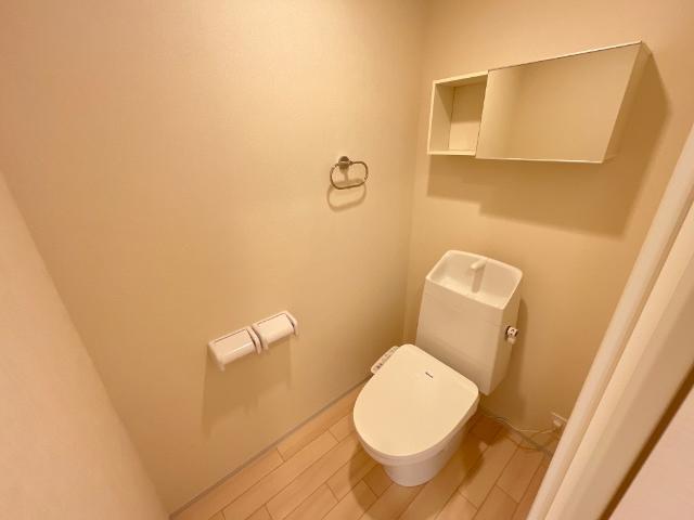 ＫＡＫＩＮＯＫＩ　ＴＥＲＲＡＣＥ105号室 シャワー付トイレ