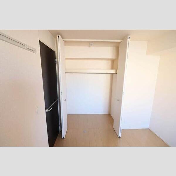 グラマードマレⅡ103号室 クローゼット
