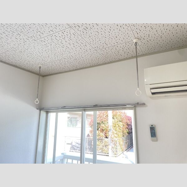 シーサイド金沢104号室 室内物干し