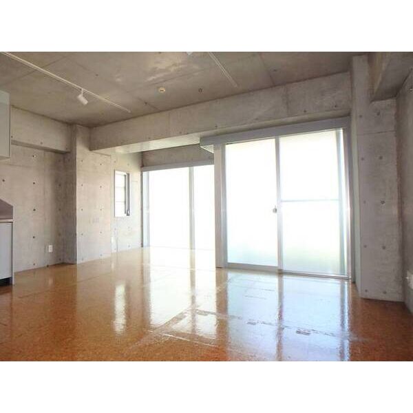 ロイヤルエモンド国分寺 リビング