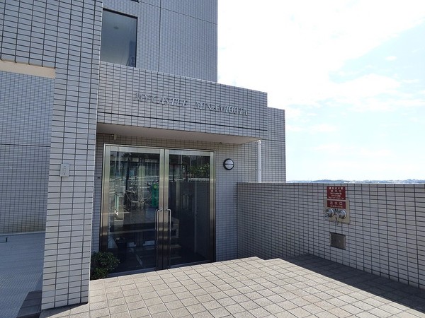マイキャッスル南太田404号室 エントランス