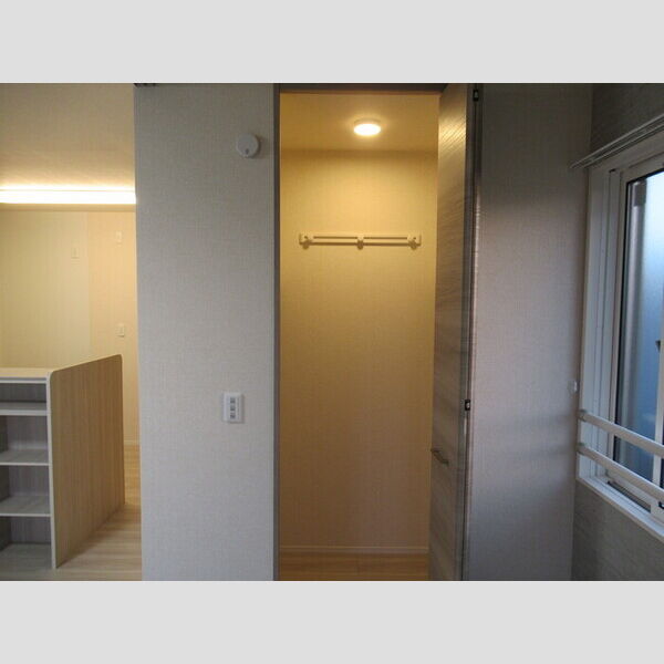 ウィン　ヴェール21303号室 ウォークインクローゼット