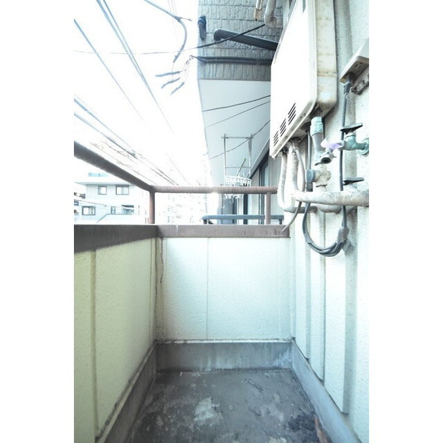 狸家ビル 内観