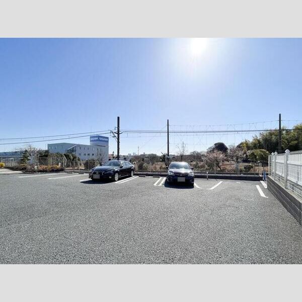 リッカ ティル 駐車場