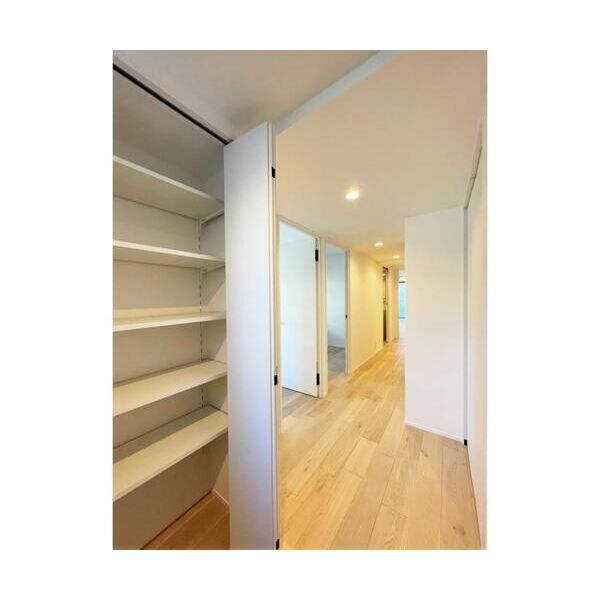 THE　TAKASUNA　KULTURCE101号室 玄関