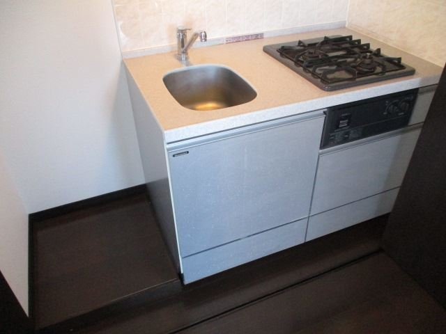 トーシンフェニックス沼袋 システムキッチン（2口ガスコンロ）