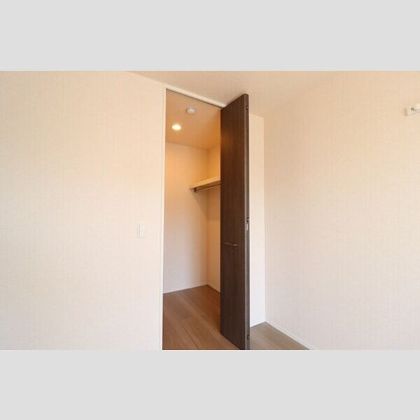 リリー　アネラ ウォークインクローゼット