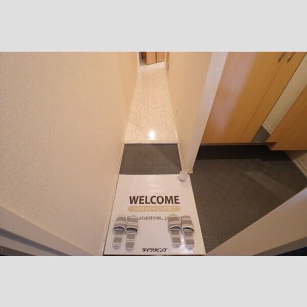 ラ・ベルデュール 玄関