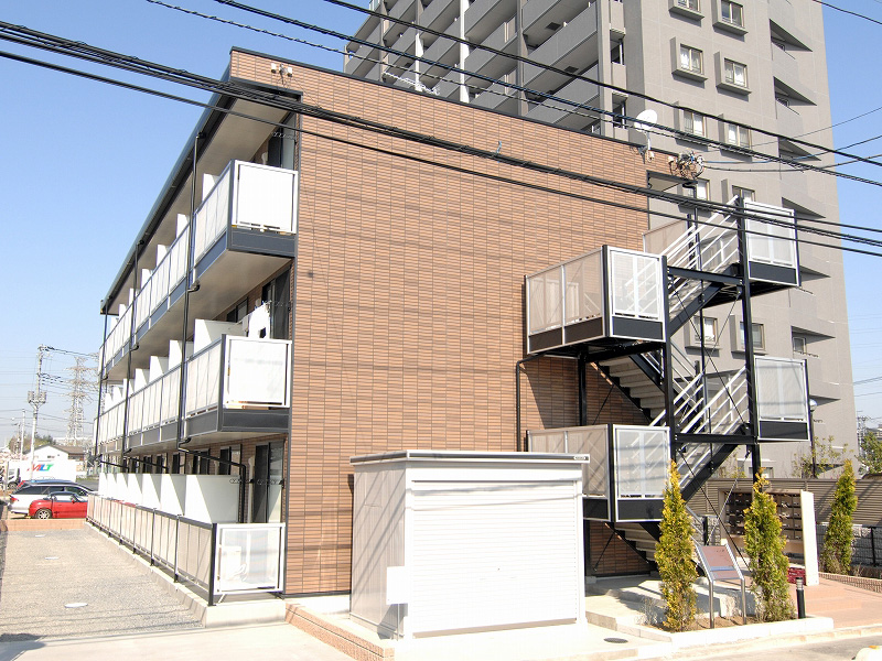 レオパレスクレスト北戸田の外観画像