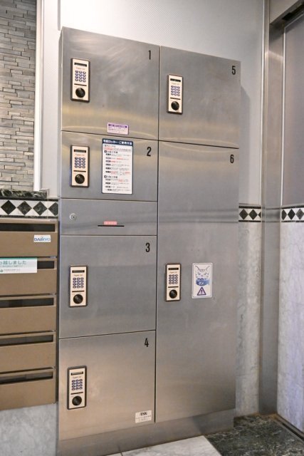 プラネット市ヶ谷1階 宅配BOX