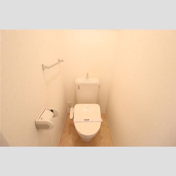 ロイヤルフレア・M203号室 温水洗浄暖房便座