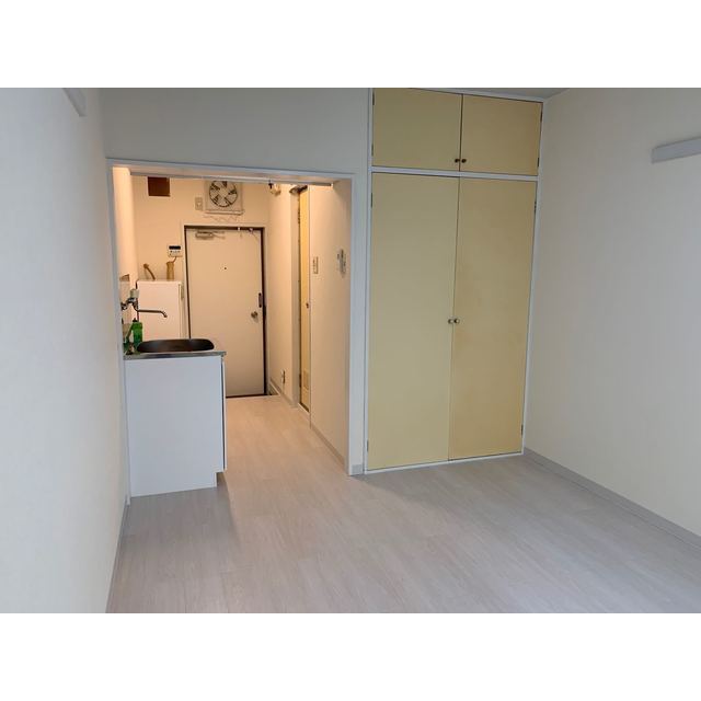 ホワイトバレー106号室 内観