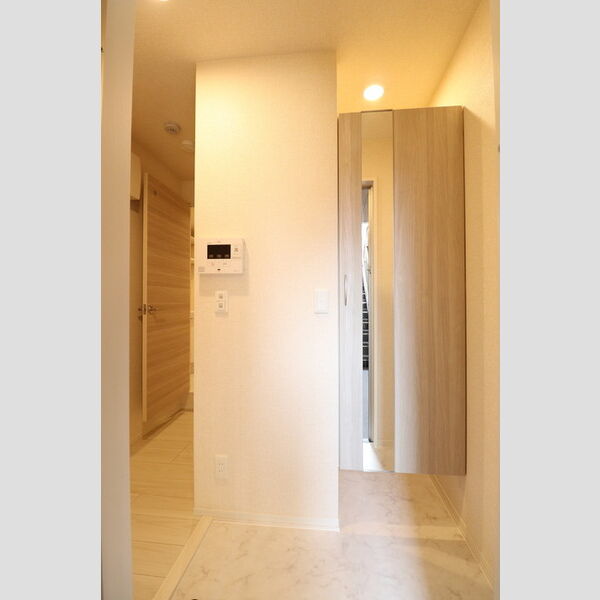 コンフォート横浜緑202号室 玄関