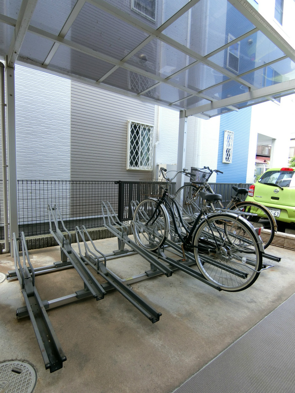 リブリ・浜竹1階 駐車場