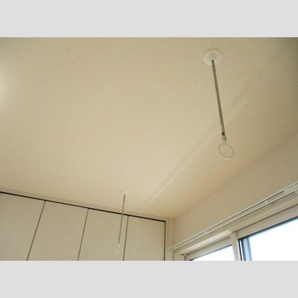 シャリテレーヴ　A203号室 室内物干し