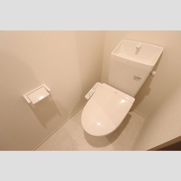 アゼリアエイト　B201号室 温水洗浄暖房便座