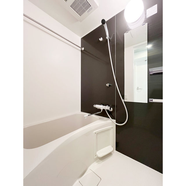 ファーヴァルハネダ　ウエスト 内観