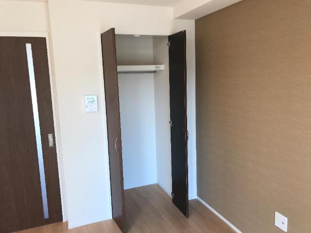 カーロ　オルテンシア　caroortensia102号室 クローゼット（イメージ）