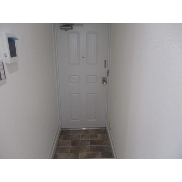 カーサアルハンブラ4階 玄関