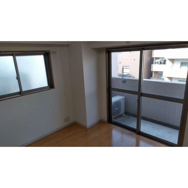 メゾンドロゼ リビング