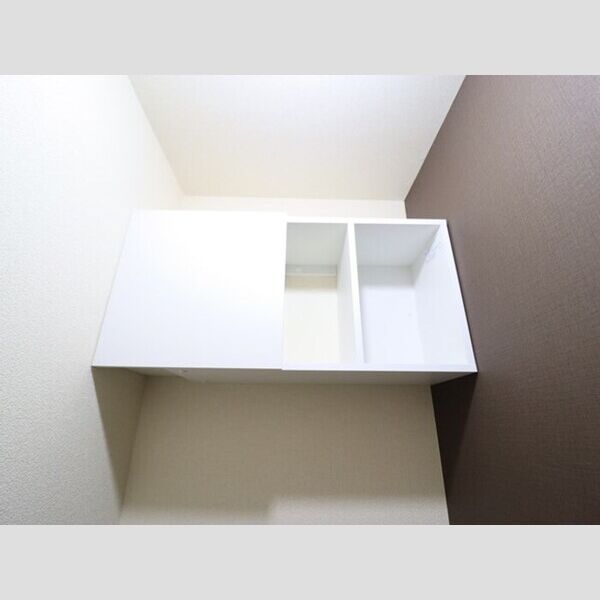 ヴィラデルニエ アッパーキャビネット