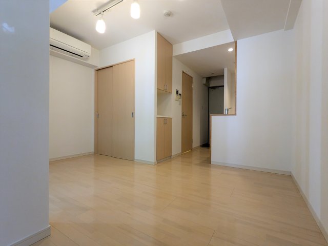 ガーデン代々木八幡104号室 リビング