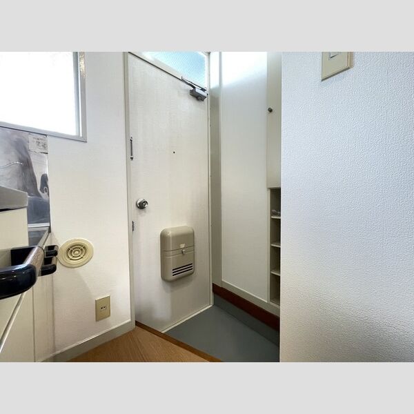 シーサイド金沢105号室 玄関