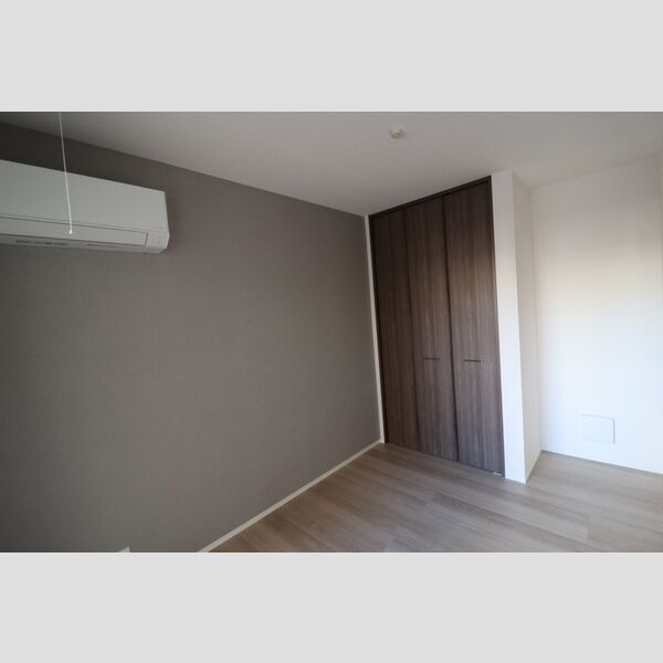 セレスティア白鳥109号室 洋室　約4.6帖