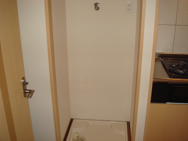 Granchesta2番館102号室 洗濯機置場