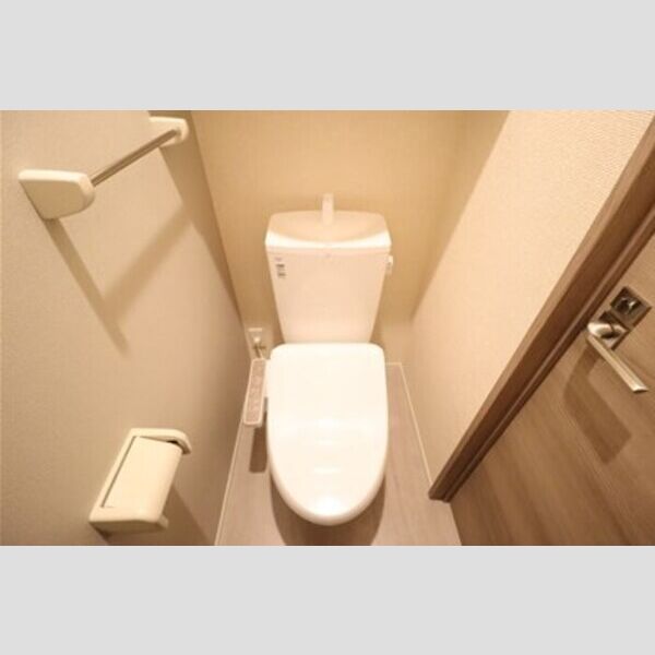 Noble Ferro C棟103号室 温水洗浄暖房便座