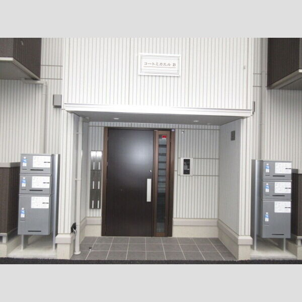 コートミカエルB エントランス