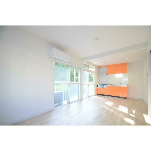 エステートピア荒井 リビング