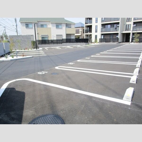 ラ・ペッシュ 駐車場(要空き確認)