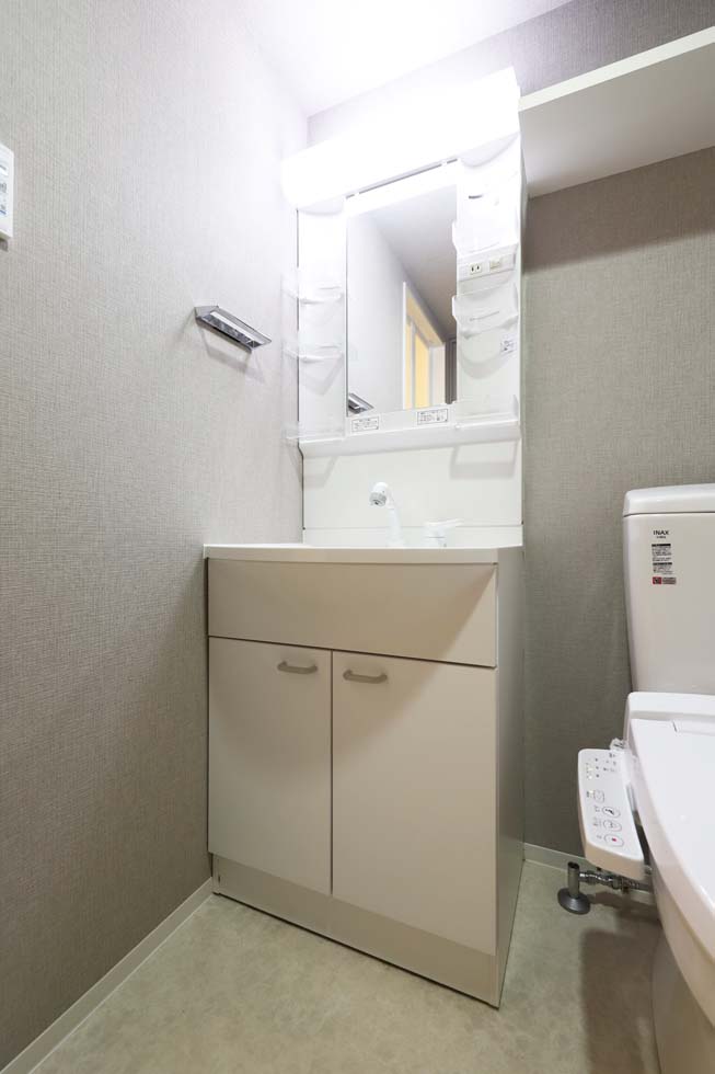 レンティーヴァ綾瀬1階 内観