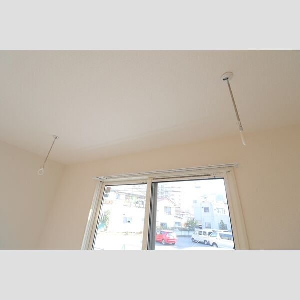 エーデルハイムⅢ101号室 室内物干し