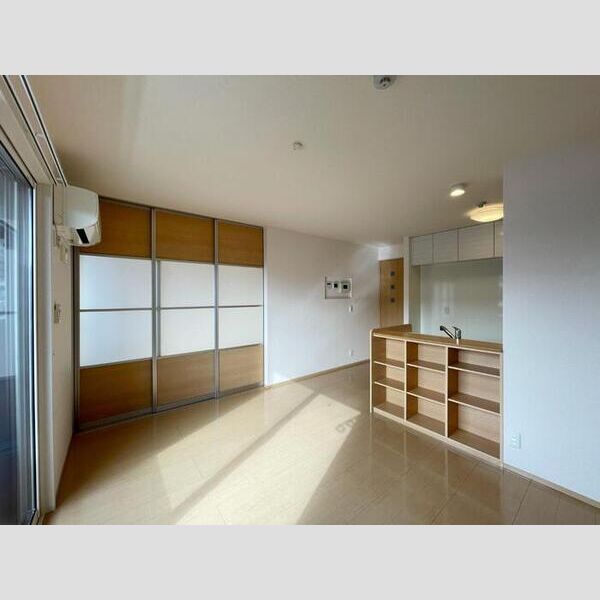 カルミアコート LDK10.8帖