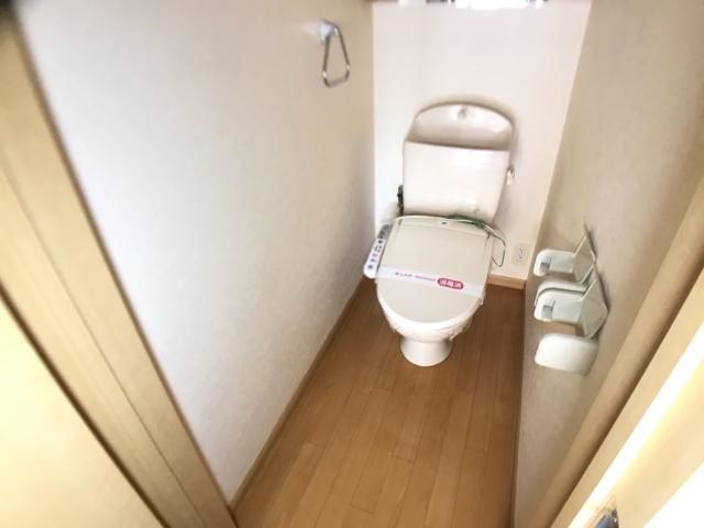 ヴァンベールＫ102号室 トイレ