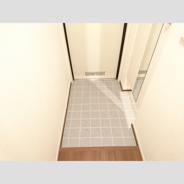 Lupinus Garden 玄関