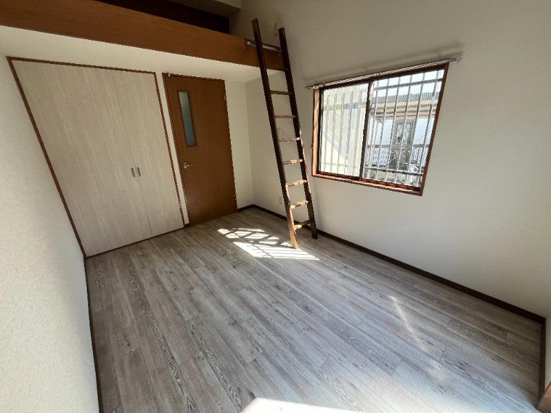 第２エスポワールＡＳＡＨＩ リビング