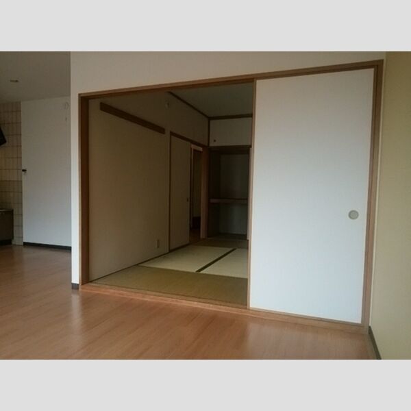 エスポワール八千代610号室 和室