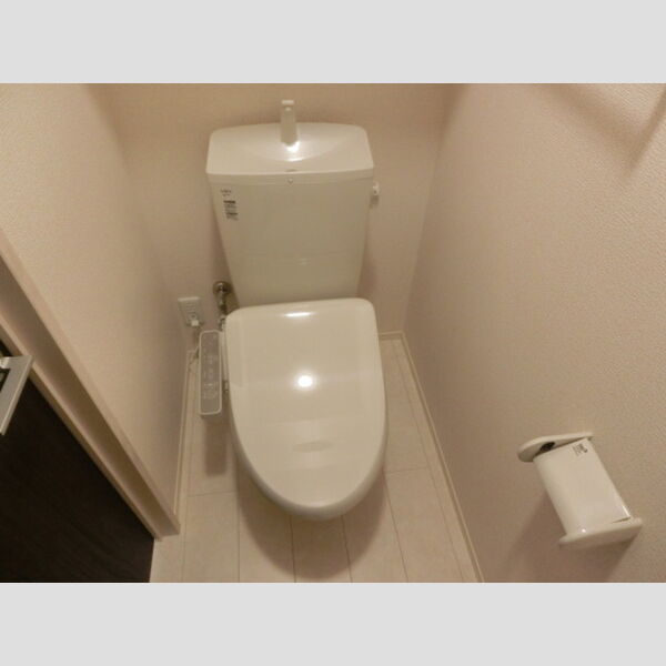 フリージア ヒルズ202号室 温水洗浄暖房便座