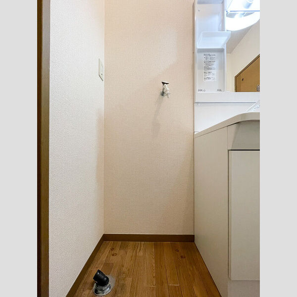 イーストベルヴィ101号室 室内洗濯機置き場