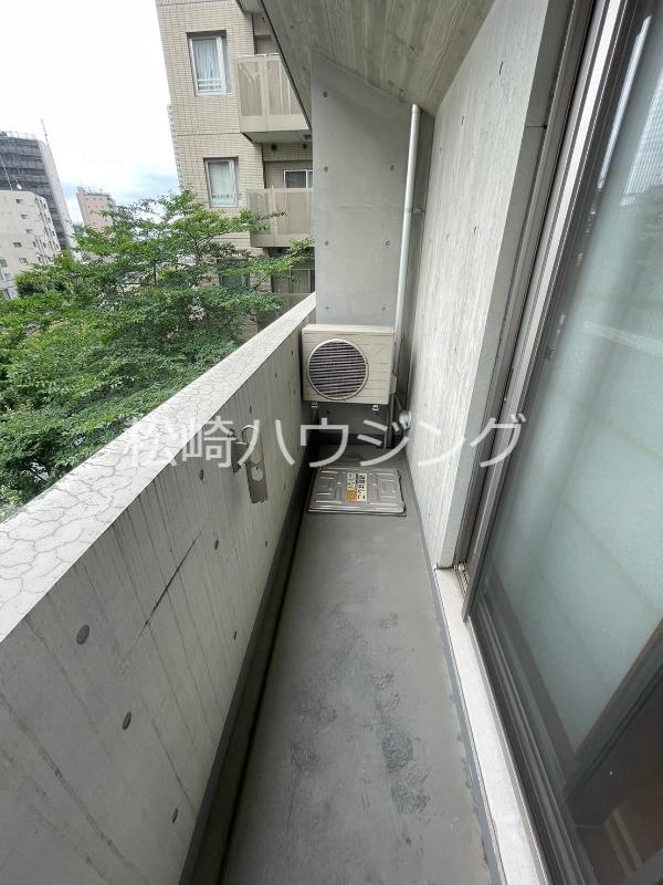 asu apartment4階 バルコニー