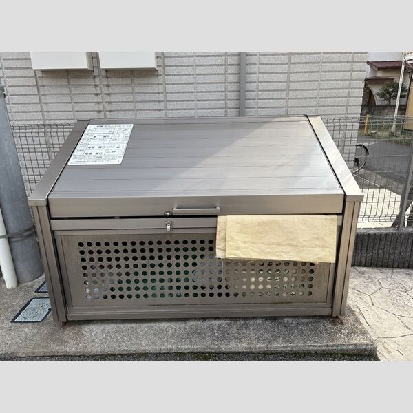サニーコート305号室 ゴミステーション